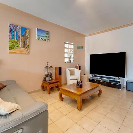 Holiday home With Swimming Pool In