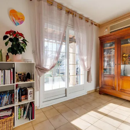 Holiday home With Swimming Pool In Sorgues